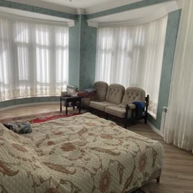 In Baku 124.0 m² apartment is for rent - Image 4