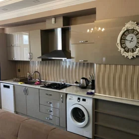 In Baku 90.0 m² apartment is for rent - Image 5