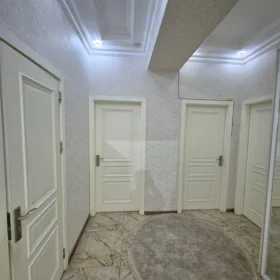 Baku-da 65.0 m2 mənzil kirayə verilir - Şəkil 2