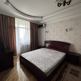 In Baku 87.0 m² apartment is for rent - Image 3