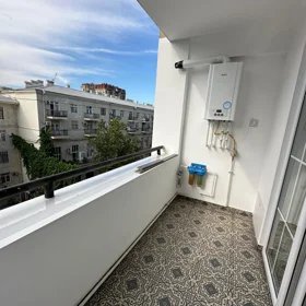 In Baku 100.0 m² apartment is for rent - Image 4