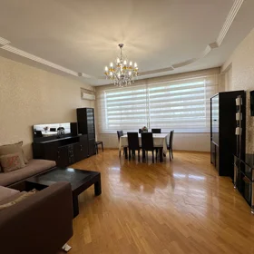 In Baku 100.0 m² apartment is for rent