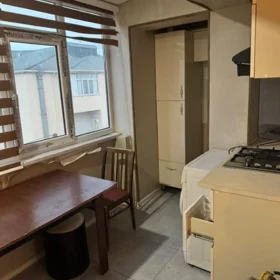 Baku-da 70.0 m2 mənzil kirayə verilir - Şəkil 3