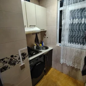 In Baku nan m² apartment is for sale - Image 4