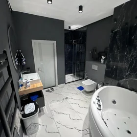 In Baku 92.0 m² apartment is for sale - Image 5