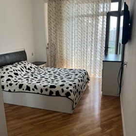 In Baku 72.0 m² apartment is for rent - Image 4