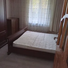 In Baku 90.0 m² apartment is for rent - Image 3