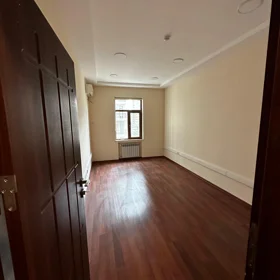 In Baku 200.0 m² office is for rent - Image 3