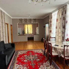 In Baku 100.0 m² house with 3.0 rooms is for rent - Image 5