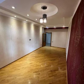 In Baku 178.0 m² apartment is for sale - Image 3