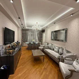 In Baku 135.0 m² apartment is for sale - Image 2