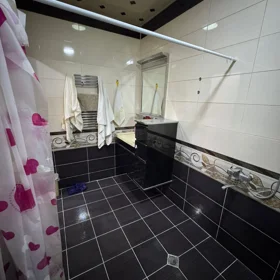 In Baku 85.0 m² apartment is for rent - Image 5