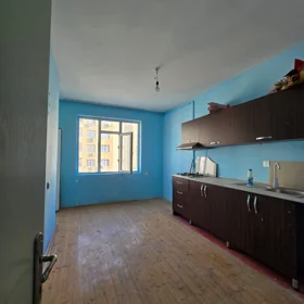 In Baku 70.0 m² apartment is for sale - Image 4