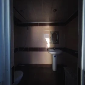 In Baku 70.0 m² apartment is for sale - Image 5