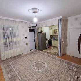 In Baku 51.0 m² house with 3.0 rooms is for sale