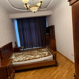 In Baku 112.0 m² apartment is for rent - Image 2