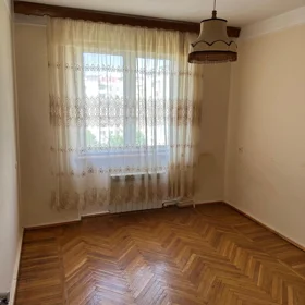 In Baku 60.0 m² apartment is for sale - Image 3