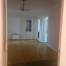 In Baku 110.0 m² house with 5.0 rooms is for rent - Image 5