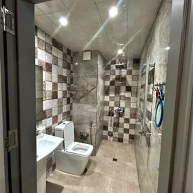 In Baku 160.0 m² apartment is for rent - Image 4