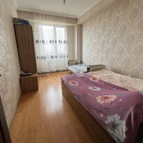 In Baku 150.0 m² apartment is for sale - Image 2
