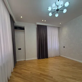 In Baku 110.0 m² apartment is for sale - Image 5