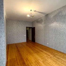 In Baku 102.0 m² apartment is for sale - Image 4