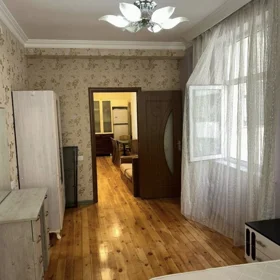 In Baku 90.0 m² apartment is for sale - Image 5