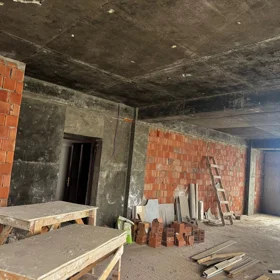 In Baku 125.0 m² apartment is for sale - Image 2