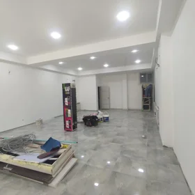 In nan 82.0 m² commercial is for rent - Image 2