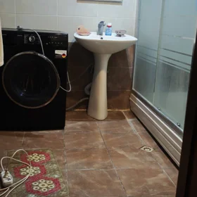 In Baku 80.0 m² apartment is for sale - Image 4