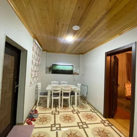 In Baku 100.0 m² house with 4.0 rooms is for sale - Image 2