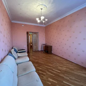 In Baku 75.0 m² apartment is for sale - Image 2