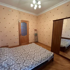 In Baku 75.0 m² apartment is for sale - Image 4