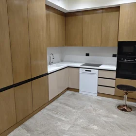 In Baku 80.0 m² apartment is for rent - Image 5