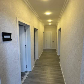 In Baku 90.0 m² house with 4.0 rooms is for sale - Image 3