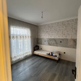 In Baku 90.0 m² house with 4.0 rooms is for sale - Image 4