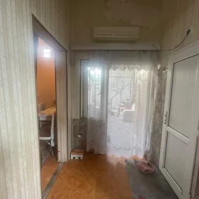 In Baku 75.0 m² house with 3.0 rooms is for rent - Image 3