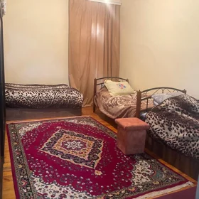 In Baku 75.0 m² house with 3.0 rooms is for rent - Image 5