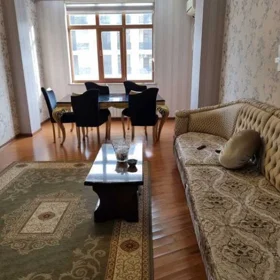 In Baku 120.0 m² apartment is for rent - Image 3