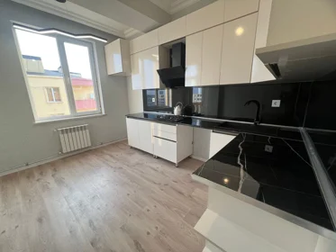 In Baku 86.0 m² apartment is for rent - Image 4