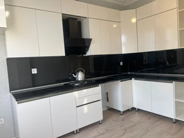 In Baku 86.0 m² apartment is for rent - Image 5