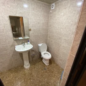 In Baku 64.0 m² apartment is for sale - Image 5