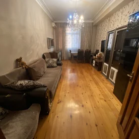 In Baku 110.0 m² apartment is for rent