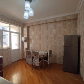 In Baku 90.0 m² apartment is for rent - Image 4