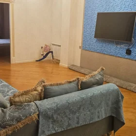 In Baku 112.0 m² apartment is for rent - Image 3