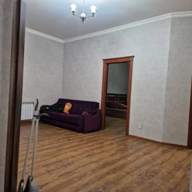In Baku 130.0 m² apartment is for rent - Image 2
