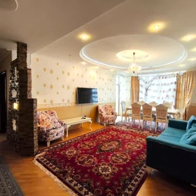 In Baku 125.0 m² apartment is for sale - Image 2