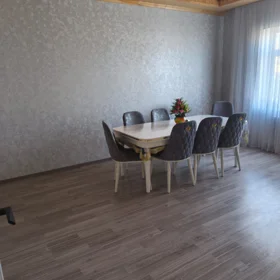 In nan 100.0 m² house with 4.0 rooms is for sale - Image 2