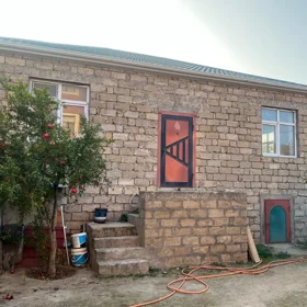 Baku-da 3.0 otaqlı 110.0 m2 bağ satılır