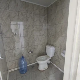 In Khirdalan 82.0 m² commercial is for rent - Image 5